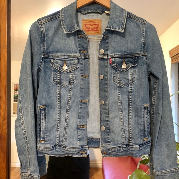 Levi's Jackets & Blazers - Levi’s Jean Jacket